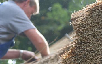 professional Garnett Bridge thatchers